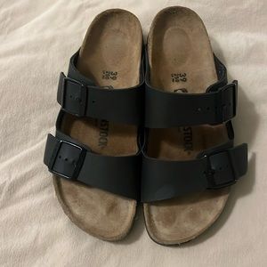 Women’s Birkenstock Arizona size 39